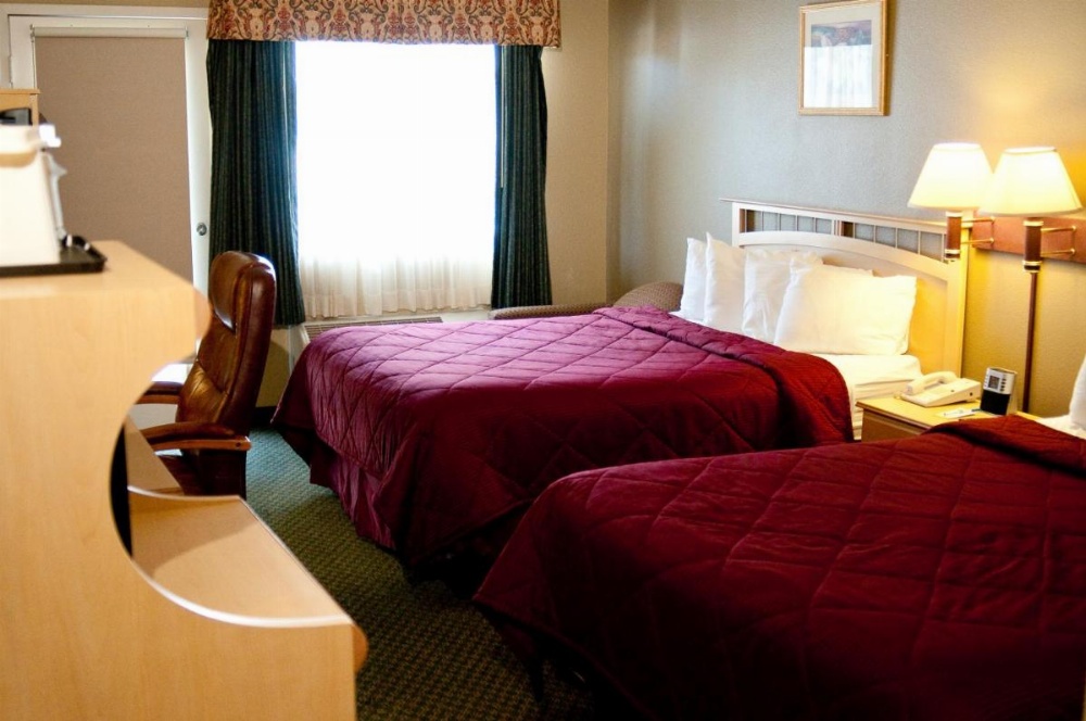 Lamplighter Inn & Suites Image 12