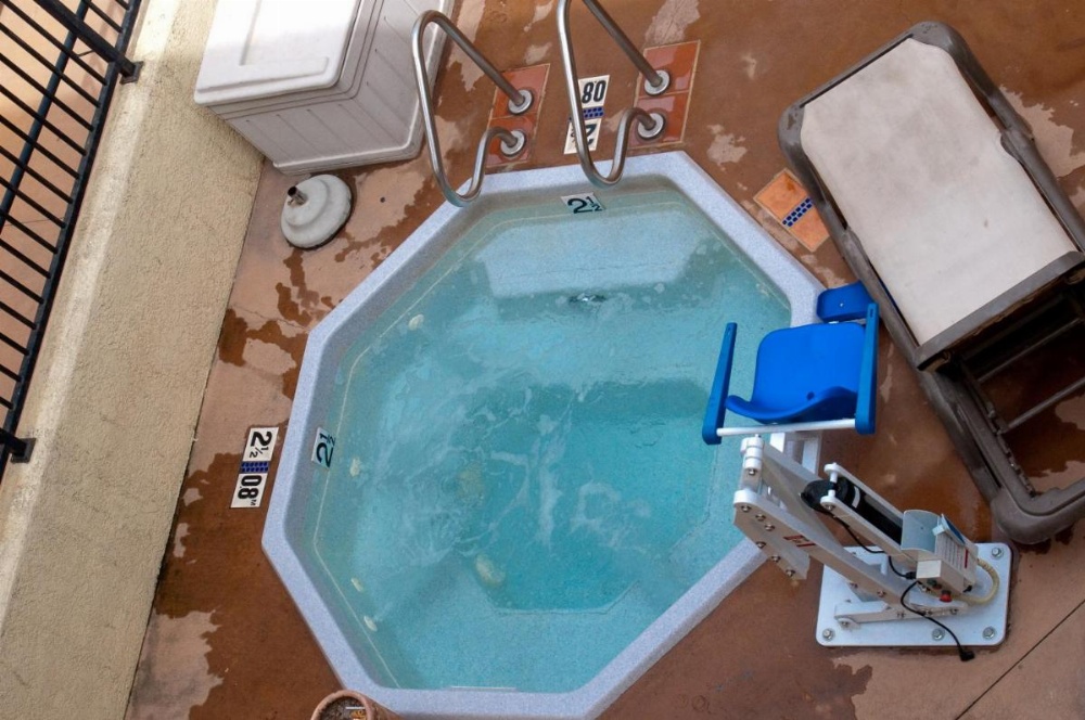 Lamplighter Inn & Suites Image 15