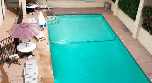 Lamplighter Inn & Suites image 24